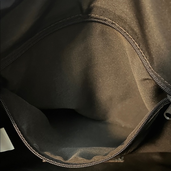 Elegant Genuine Leather Handbag - Picture 7 of 11